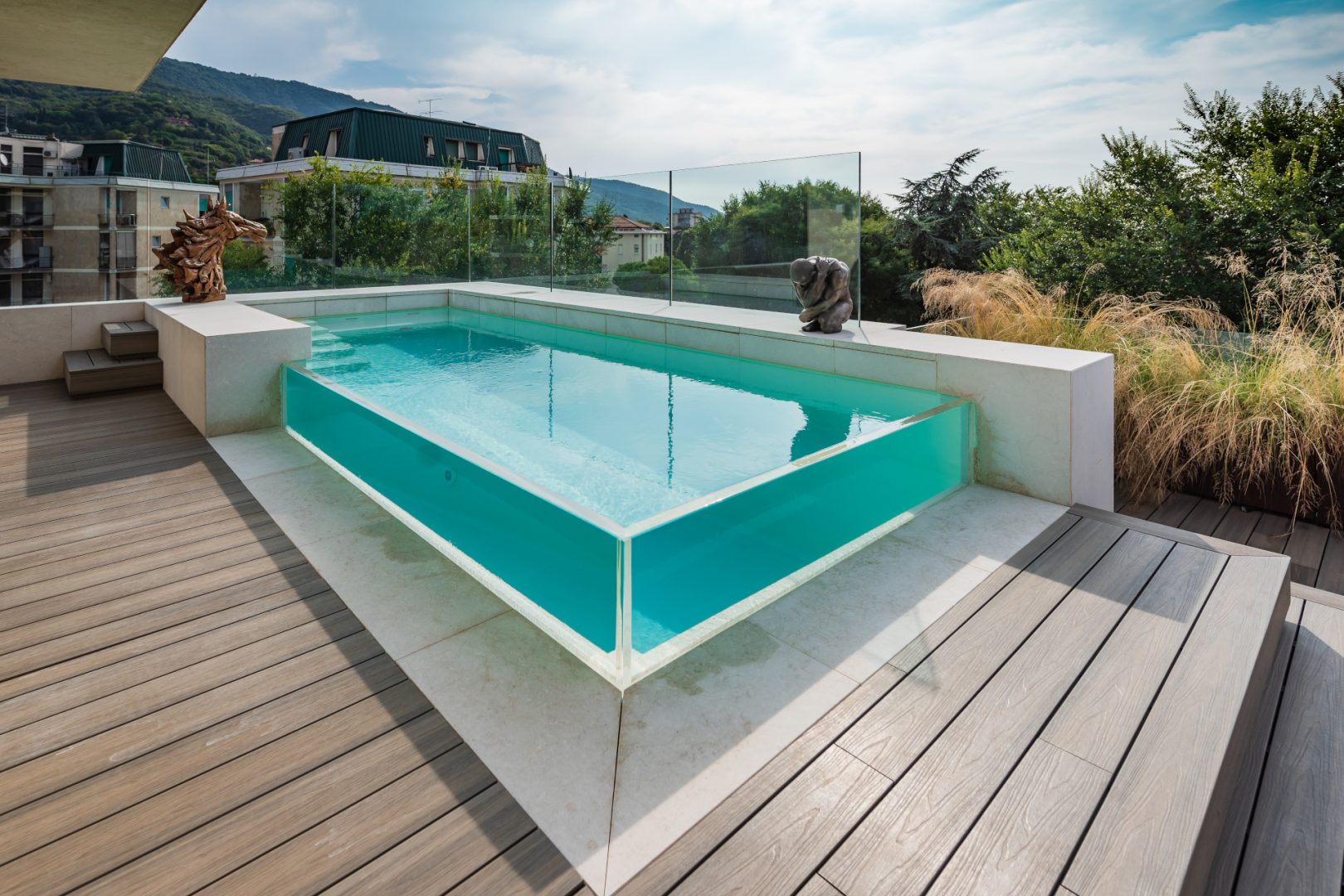 Piscina su terrazzo a Brescia