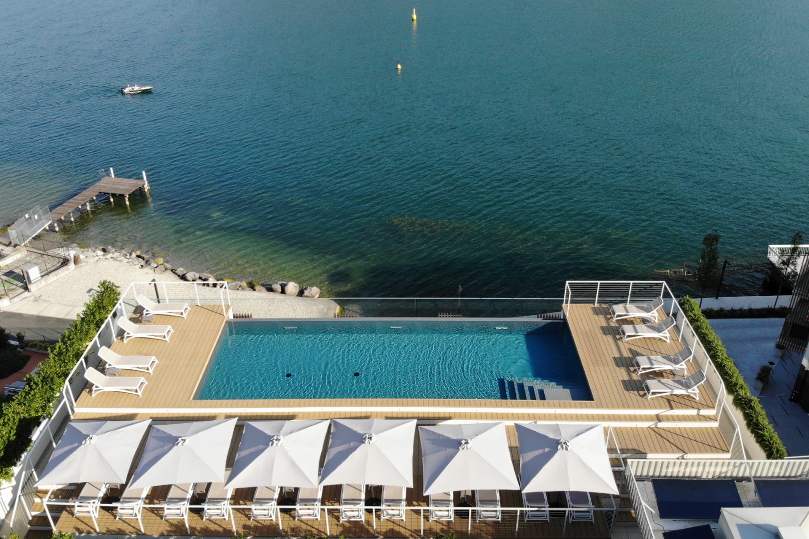 Piscina a San Felice del Benaco