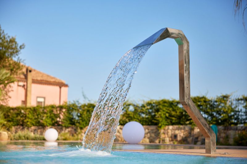 Foto di un getto d'acqua in piscina