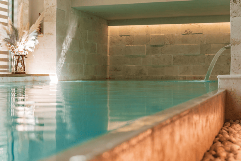 piscina interna - allestire una spa
