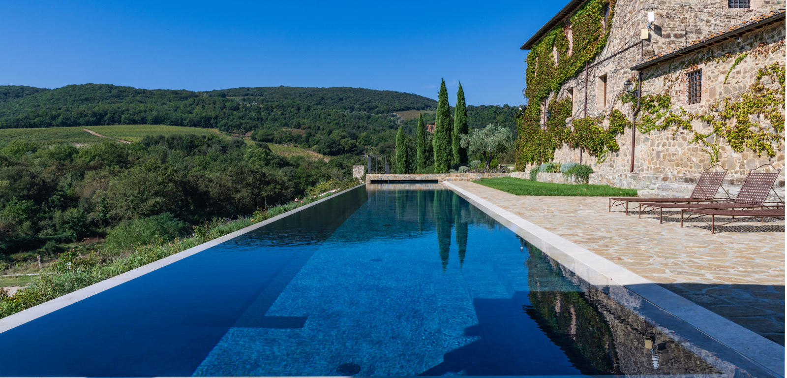 Foto di piscina a Montalcino