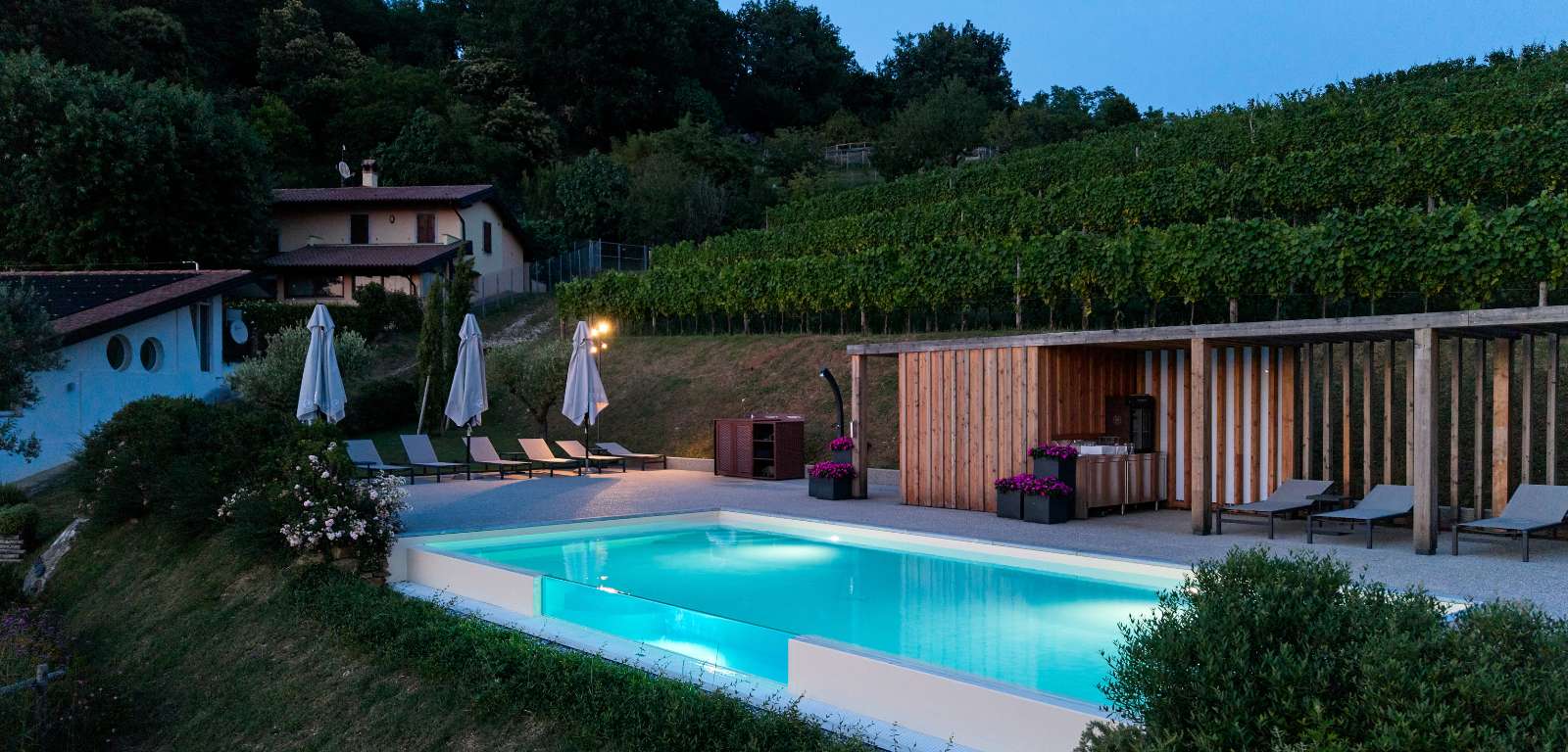 Piscina in un glamping del Friuli